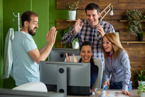 מחלל העבודה המשותף בצפון לעסקה של מיליארדים